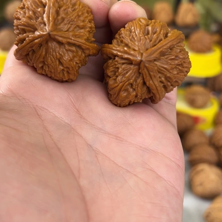 吊坠文玩核桃38尺全品无修白狮子三棱佛肚