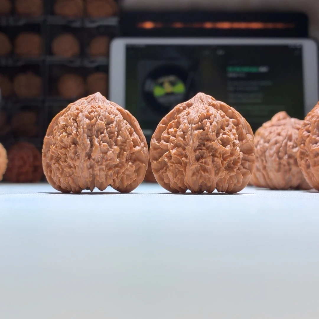 把件文玩核桃满天星38