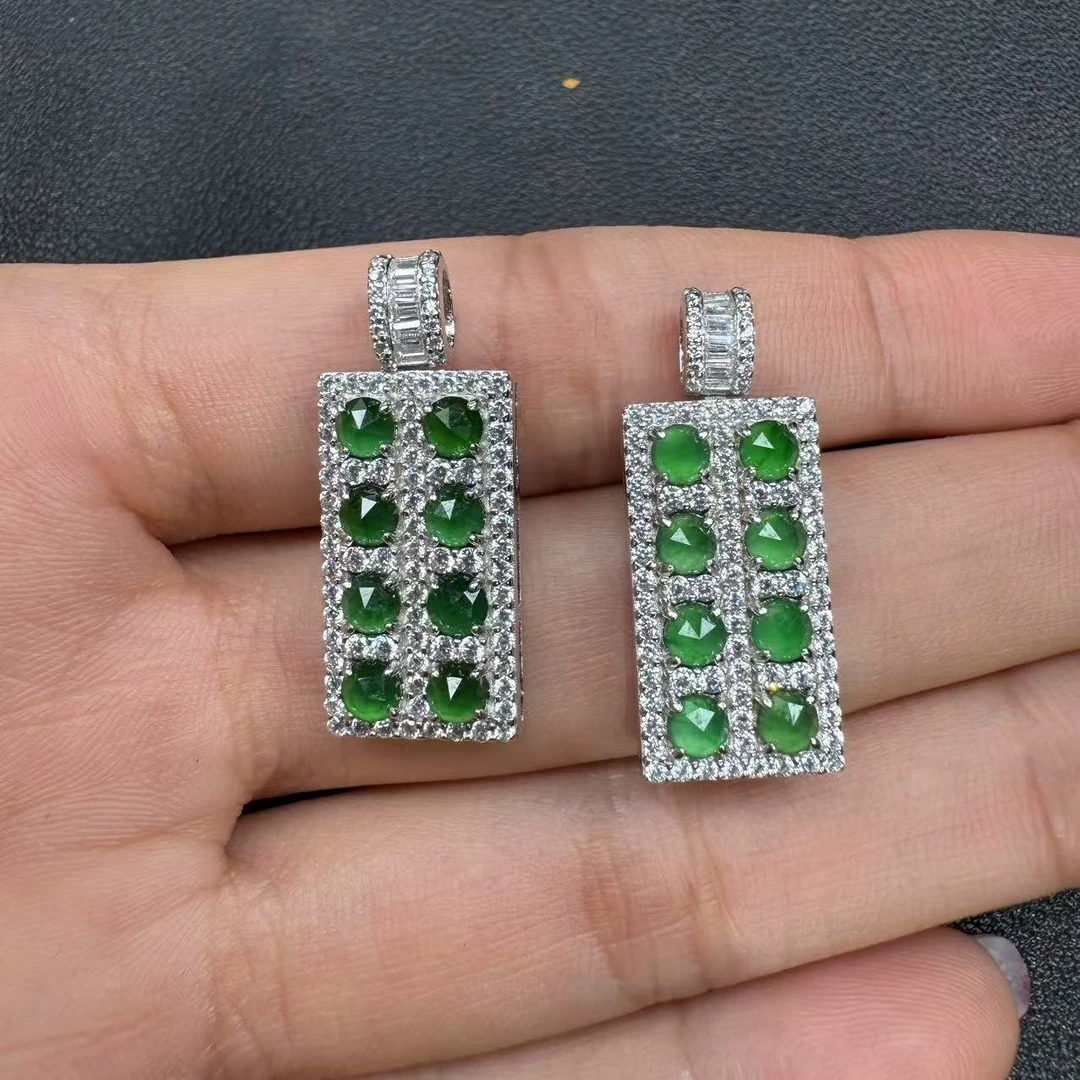 【玉经纶】20624/Q35-天然A货翡翠吊坠-多样性发其一