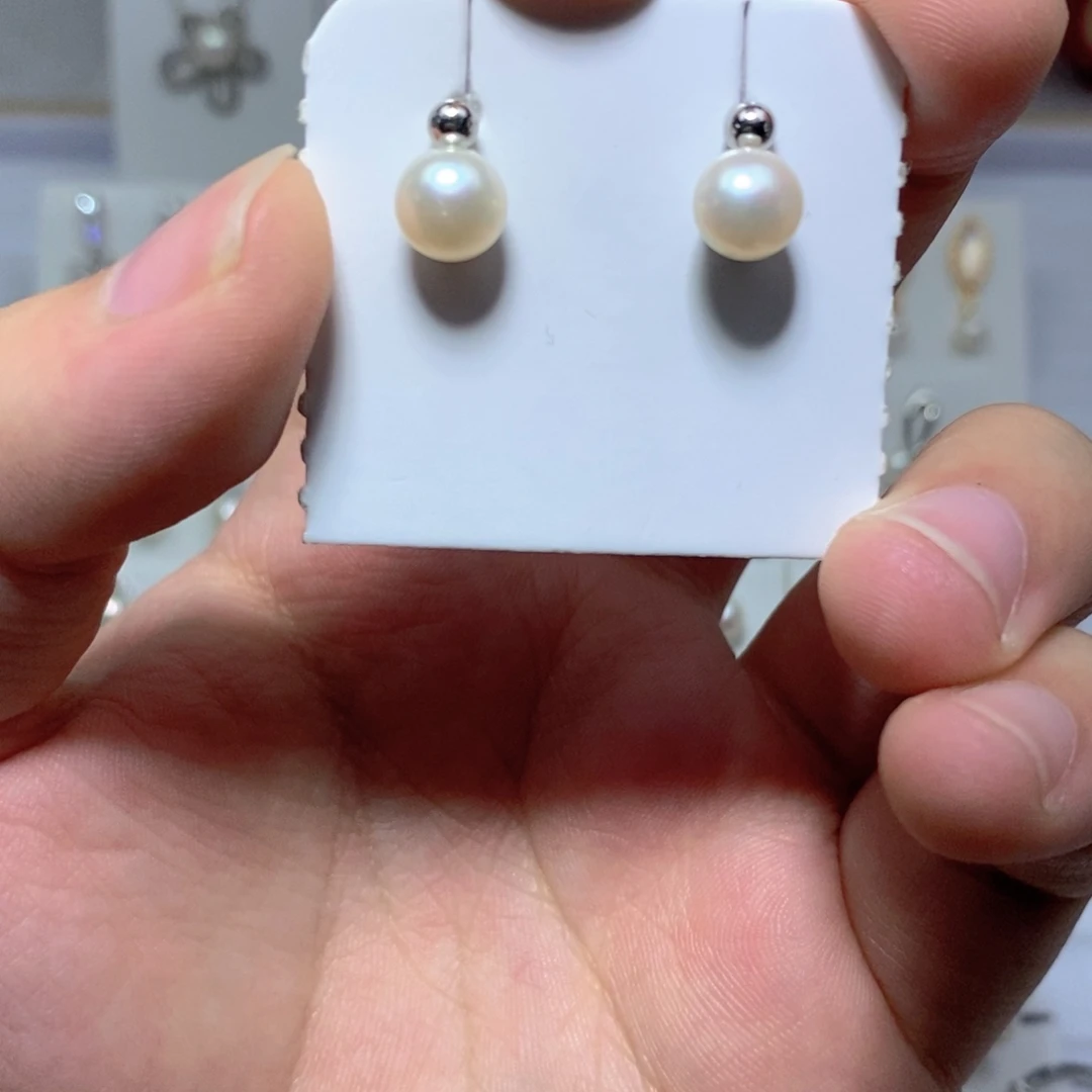 淡水珍珠耳饰未镶嵌