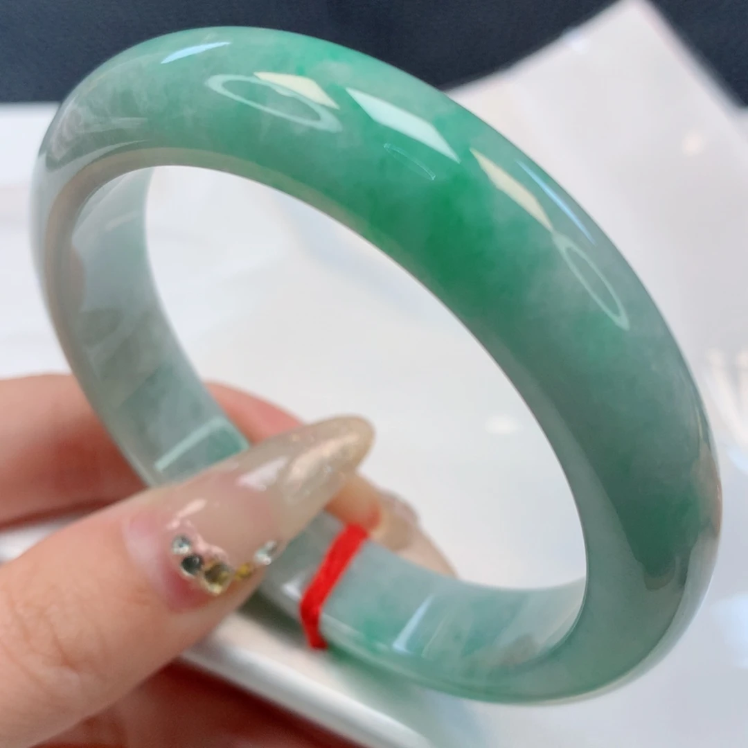 【闪购商品】翡翠手镯未镶嵌56圈