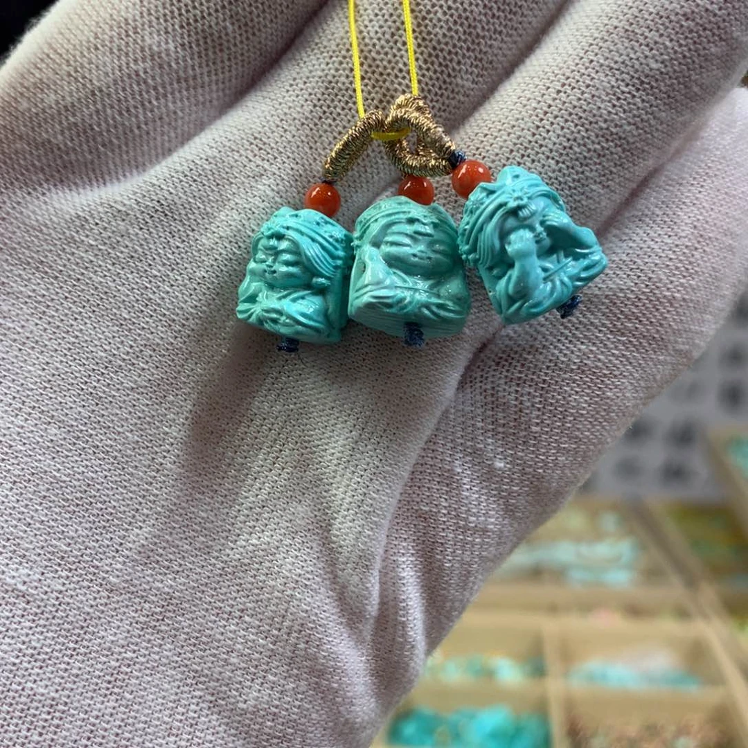 绿松石未镶嵌挂件