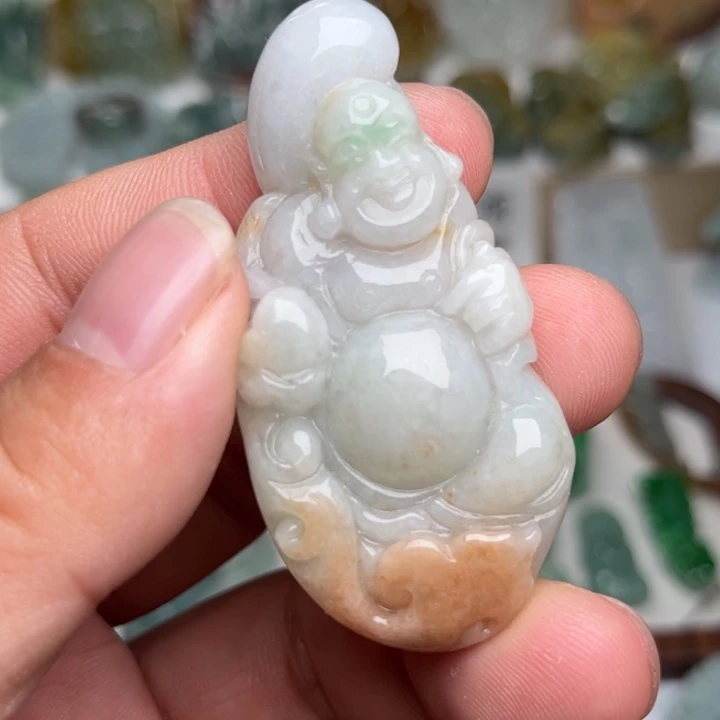 翡翠未镶嵌颈饰布袋佛