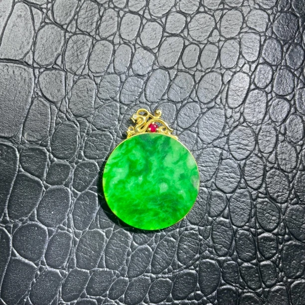 天然缅料A货翡翠18k金镶嵌龙牌吊坠 抖音QIC质检发货  一物一证