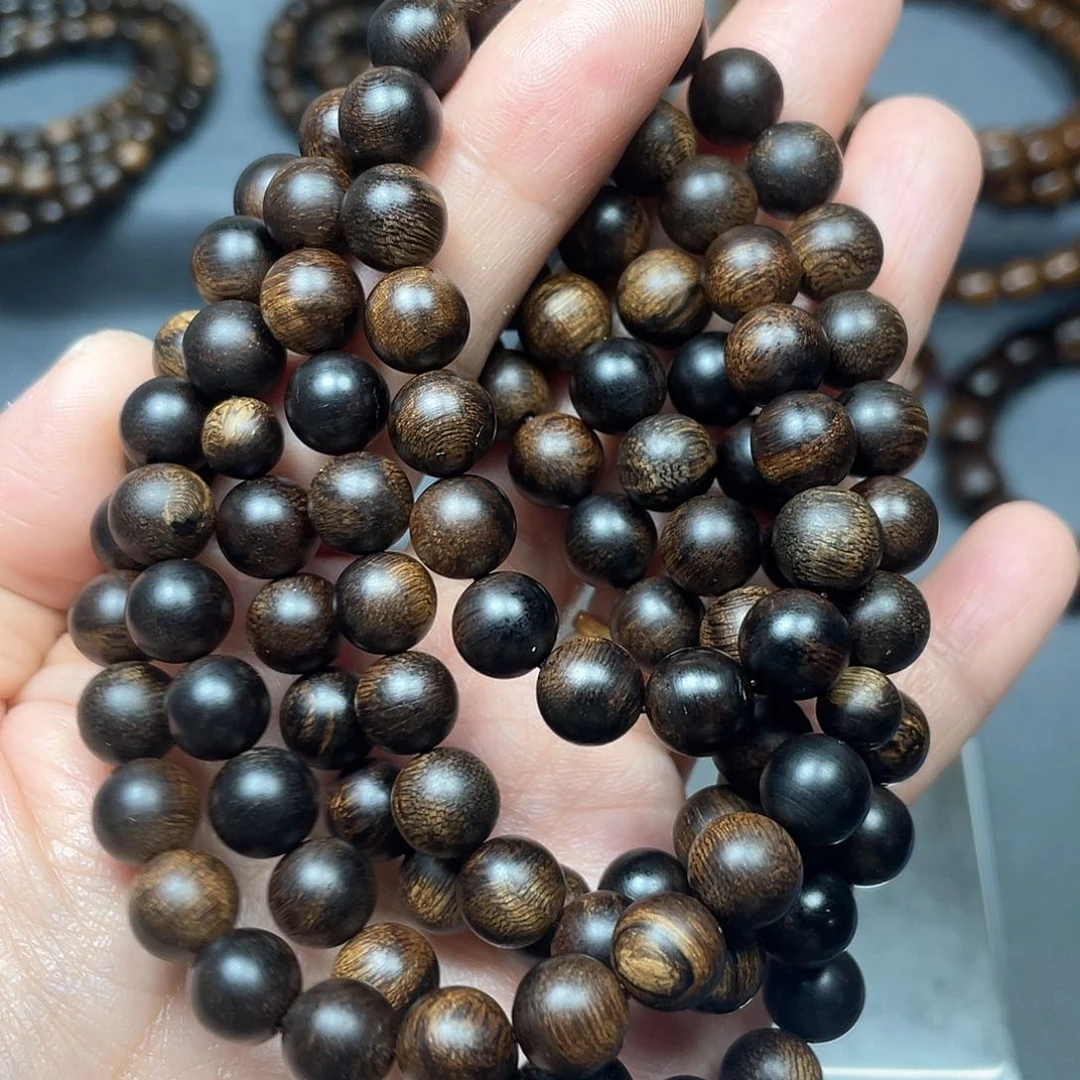 沉香手串白棋瘤疤0.8