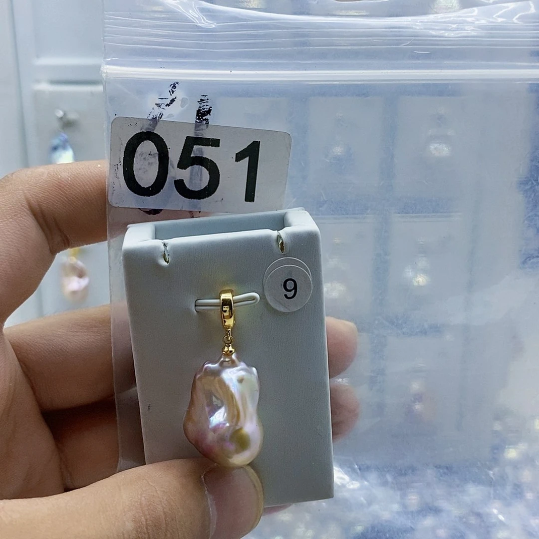 淡水珍珠合金颈饰