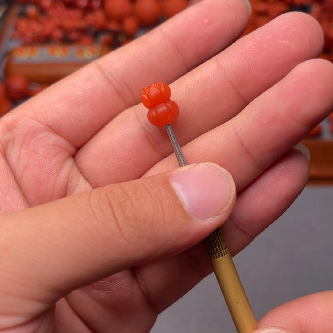 未镶嵌配饰南红玛瑙