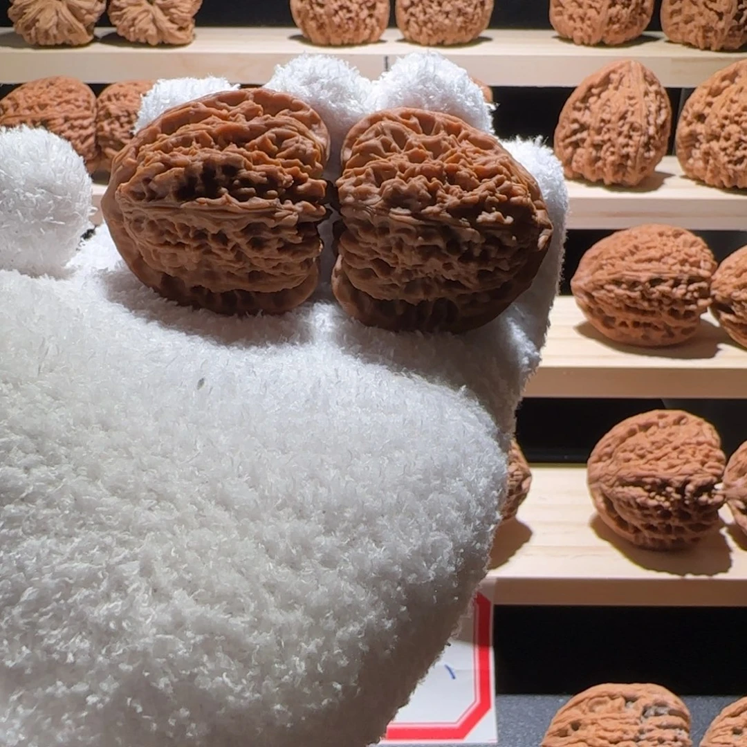 文玩核桃吊坠41奥迪三角