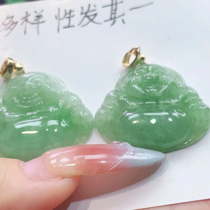 翡翠未镶嵌颈饰多样性发其一