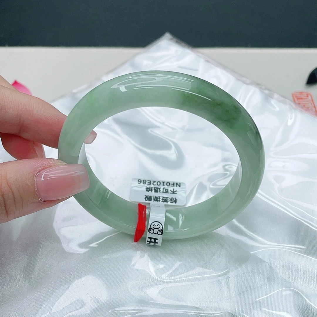 翡翠手镯未镶嵌正57.7