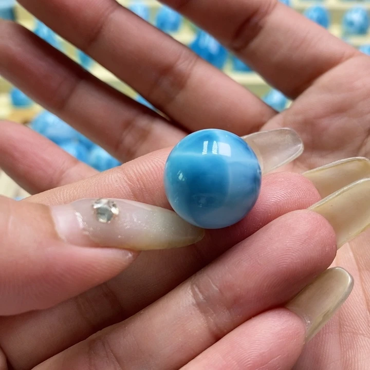 丑***麻针钠钙石（海纹石）未镶嵌颈饰