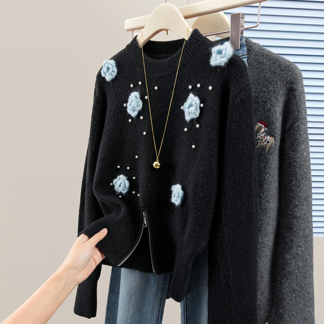 她池2025秋装新款女装短款文艺风宽松款套头圆领针织衫T53D0024Z