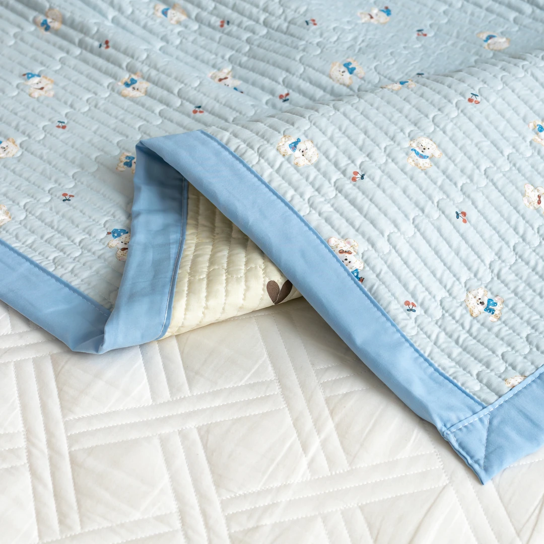 【京かわ会社】A类云纱棉床盖 90*220cm 奶油小狗