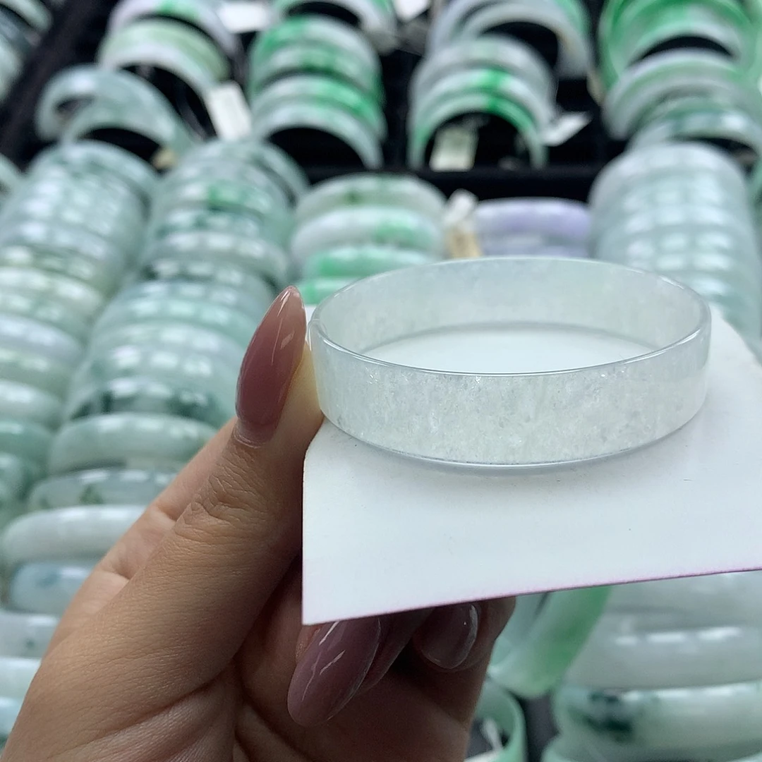 未镶嵌手镯翡翠公主