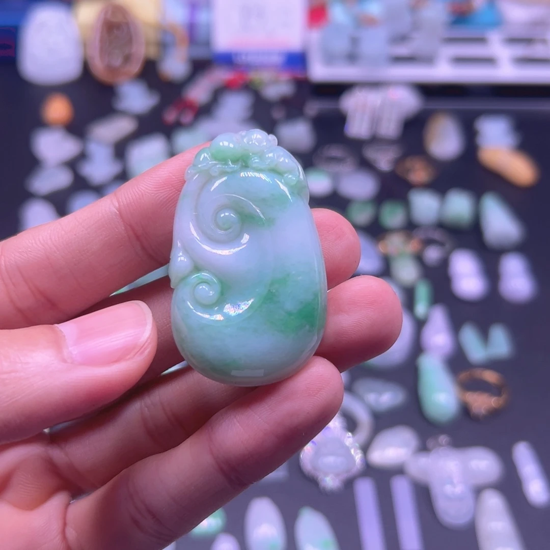 翡翠未镶嵌吊坠(不含链)