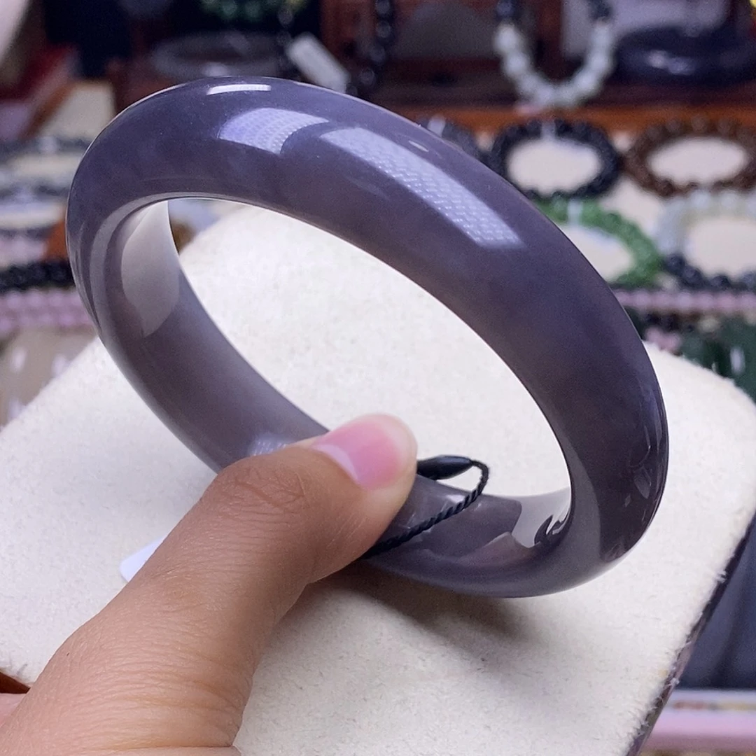 颈饰未镶嵌和田玉毕业级老坑料高冰浓烟紫宽版手镯61