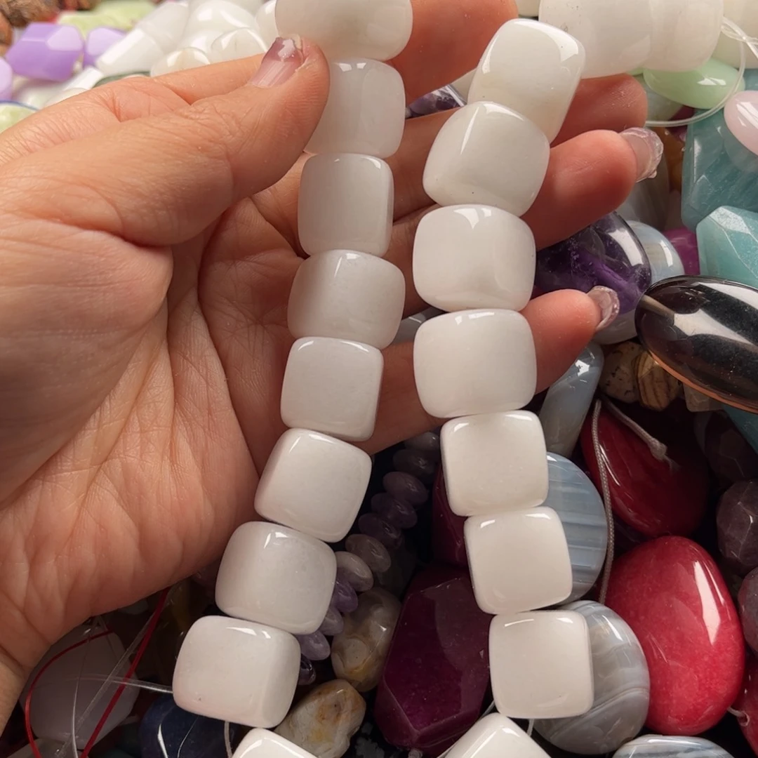 石英质玉珠宝奇石未镶嵌卡18