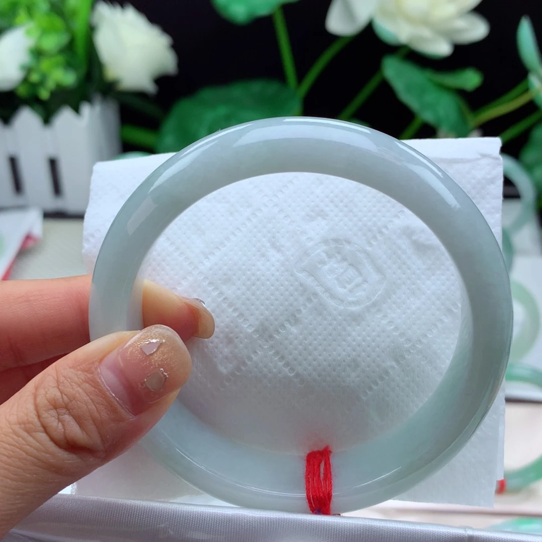 未镶嵌手镯翡翠纯天然3