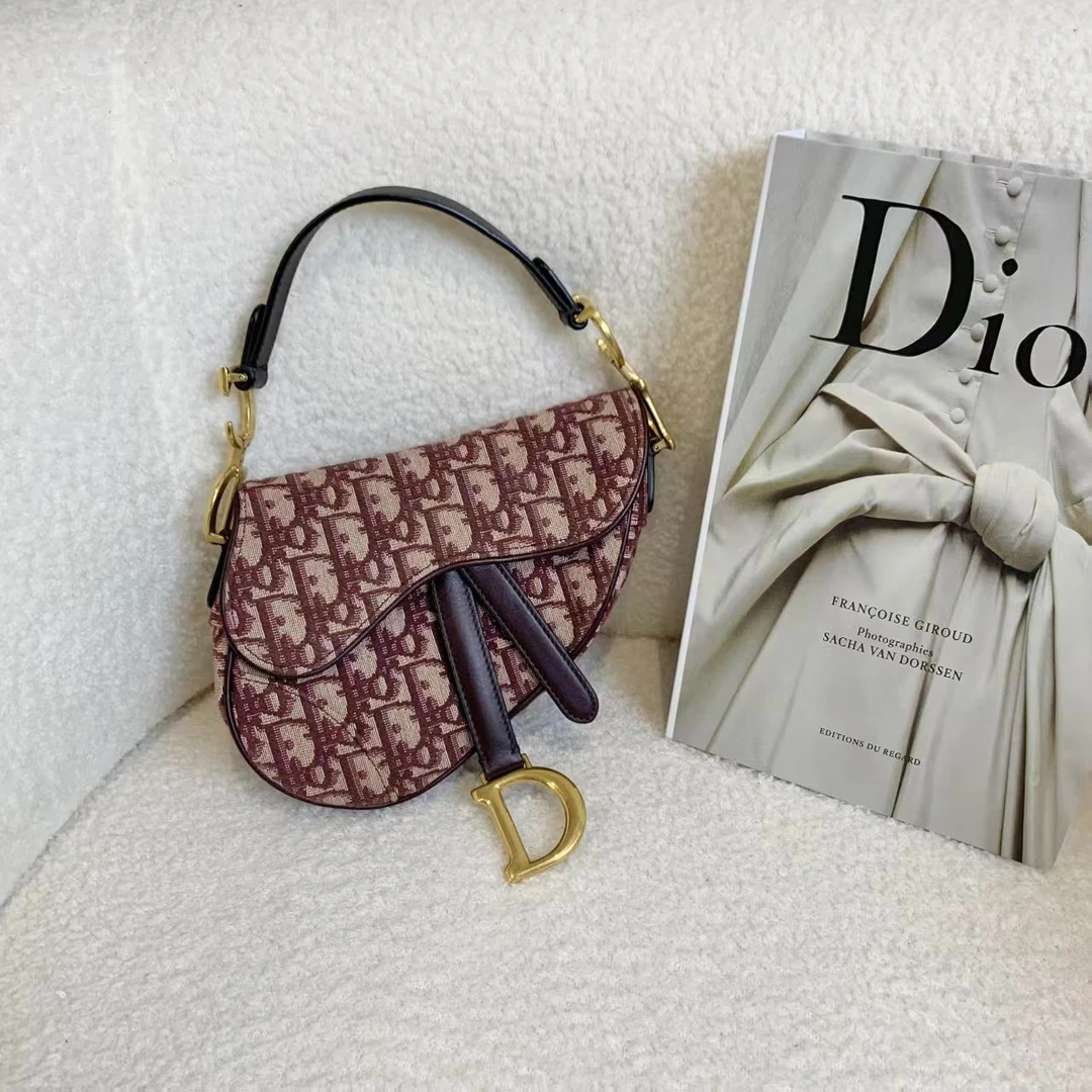 99新 DIOR/迪奥 壹臻/酒红色老花刺绣马鞍包小号 90522557