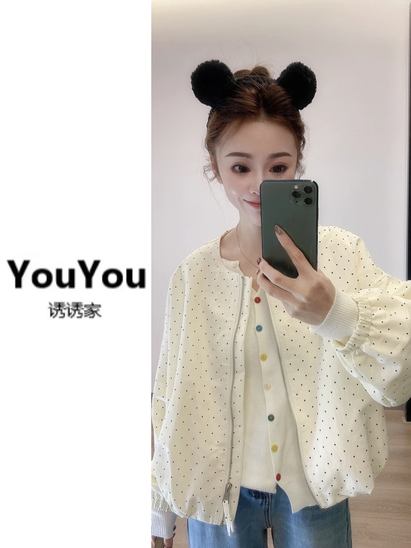 新款时尚韩版小清新波点外套