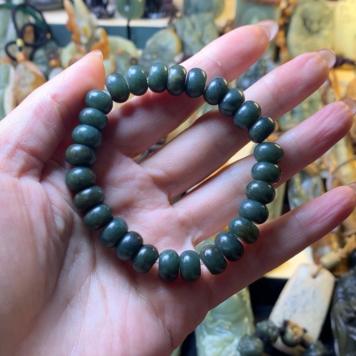 岫岩河磨玉（透闪石质玉）手链未镶嵌