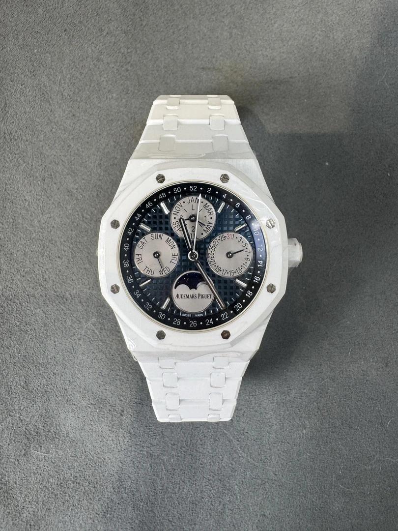 99新 Rolex/劳力士 大有表行/爱彼/26579CE/白陶瓷/19年