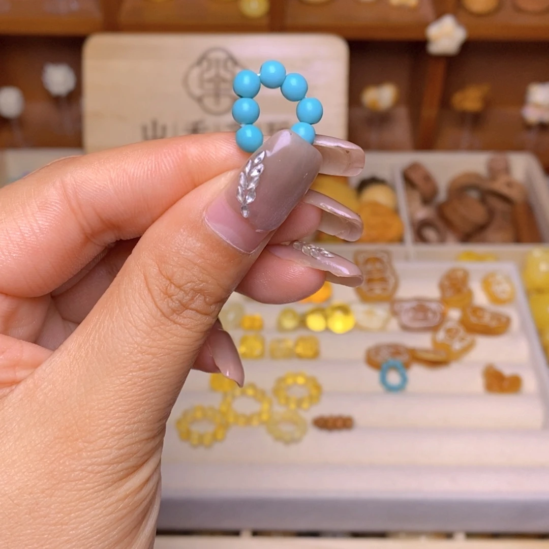 猴头核桃吊坠绿卡