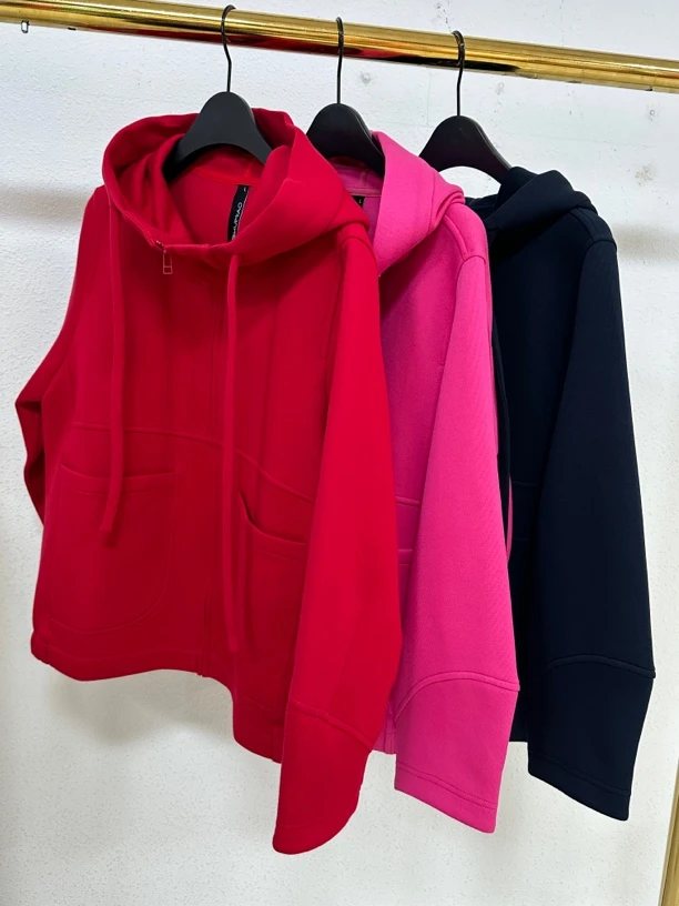 25水淼秋款1771短款针织外套