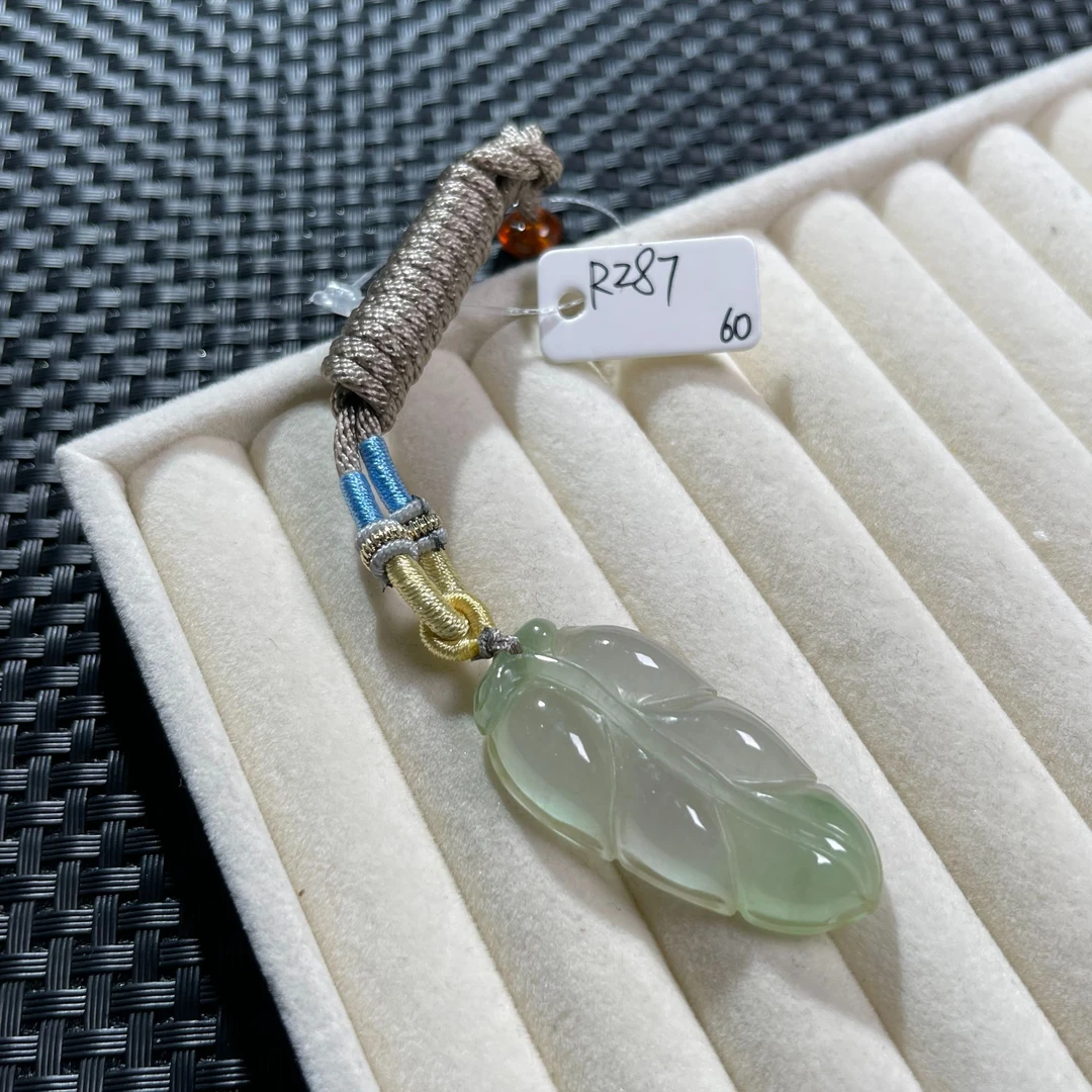 R287吊坠百搭男女款多样性发货其一
