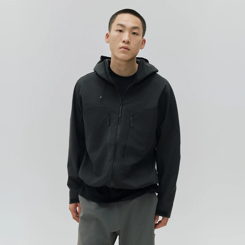 鸟家同款DWR强防水白膜防水指数冲锋衣透湿指数6000压胶接缝耐磨