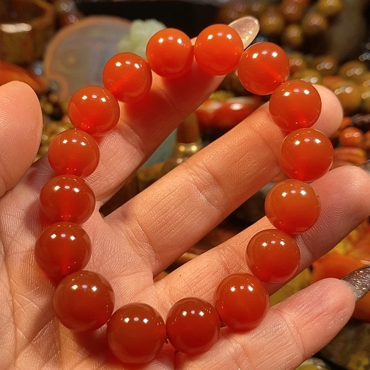 玛瑙/玉髓手镯未镶嵌三**生