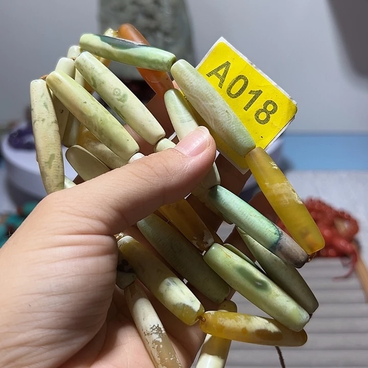 玛瑙/玉髓颈饰合金