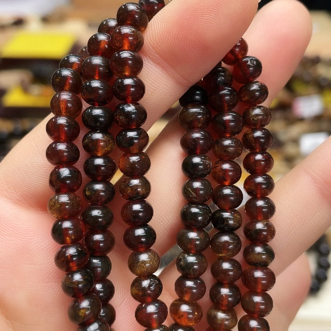 未镶嵌琥珀裸石六