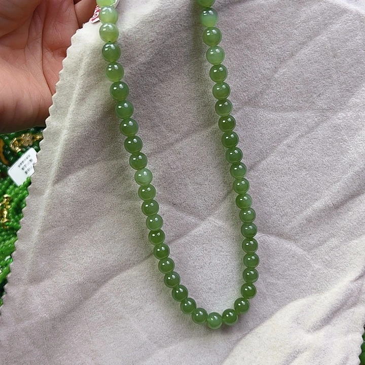 和田玉未镶嵌车挂