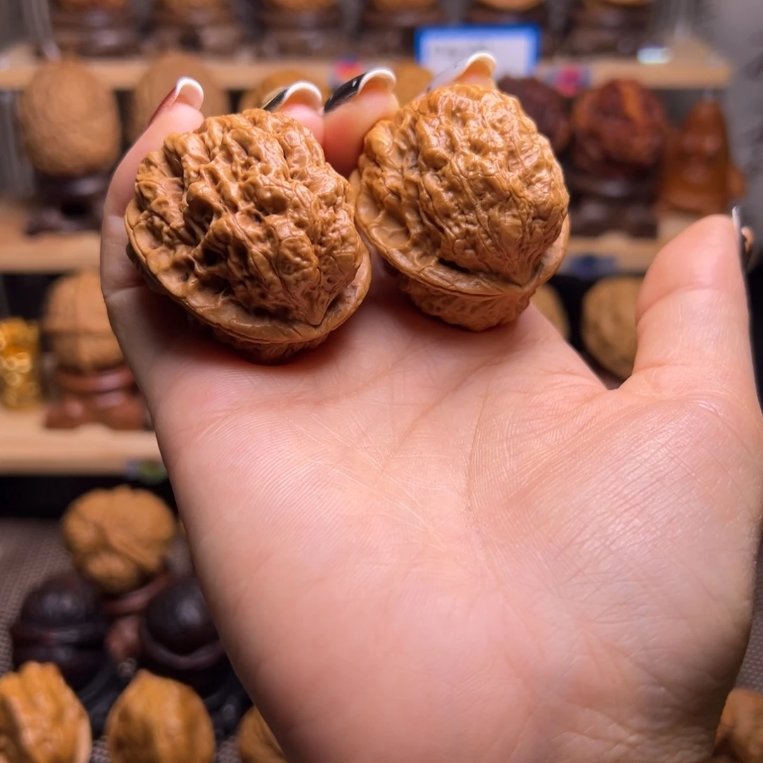 把件桃核九龙疙瘩包H5、38……