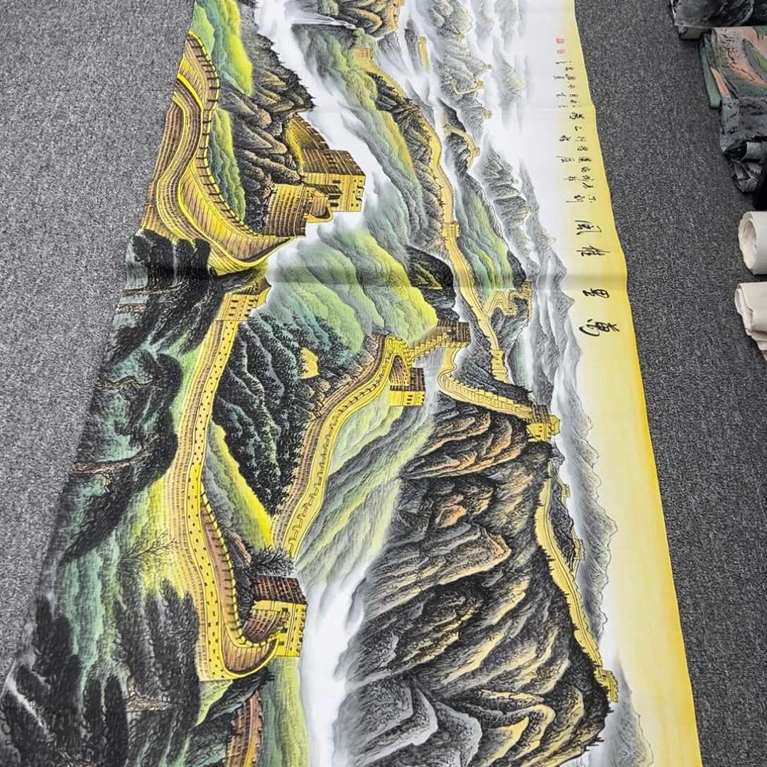 国画卖字画的小男孩