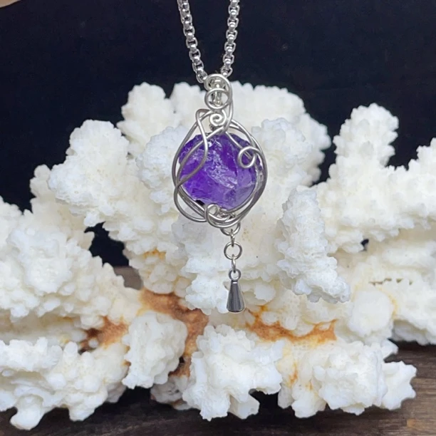 福利  铜线纯手工水晶吊坠