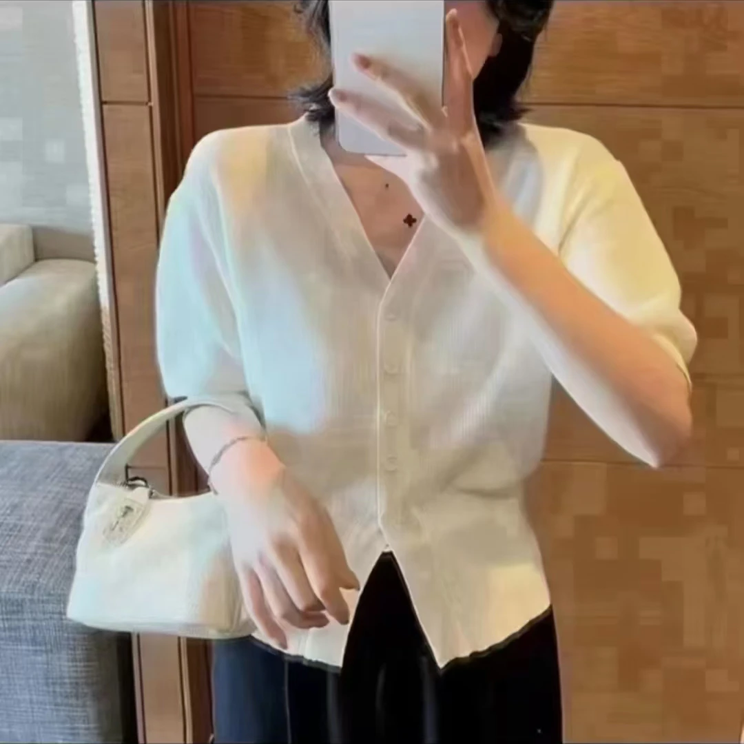 薄款夏季纯色净版气质显瘦V领短袖毛针织衫休闲设计感开衫
