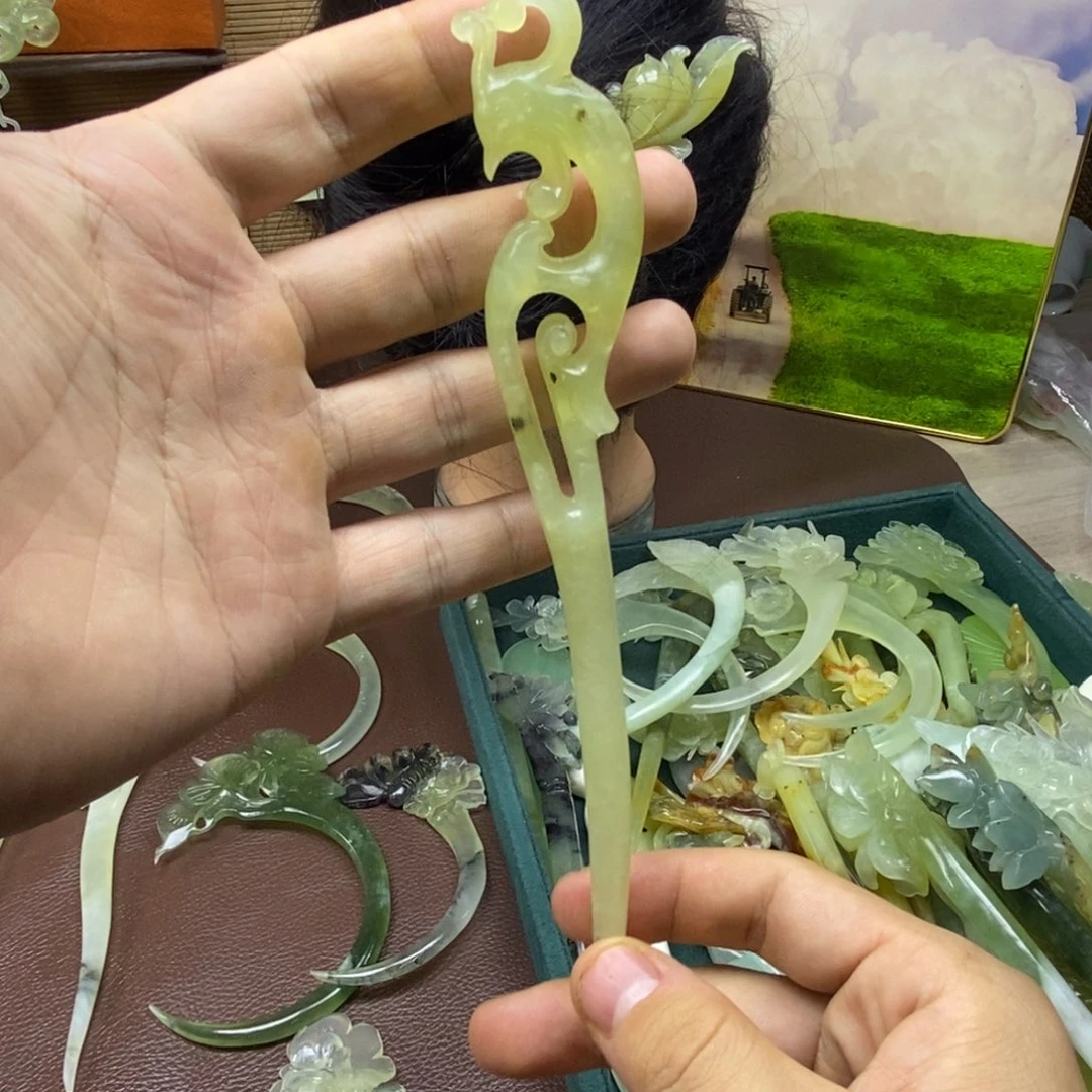 蛇纹石玉未镶嵌发饰