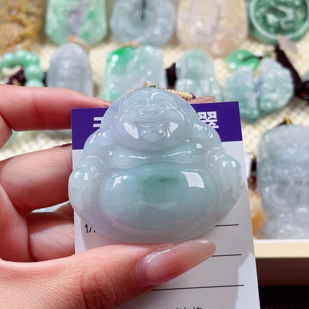 翡翠未镶嵌颈饰佛