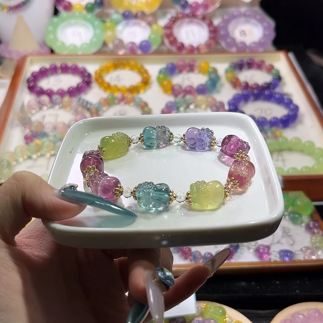 未镶嵌手链萤石彩虹雕刻貔貅