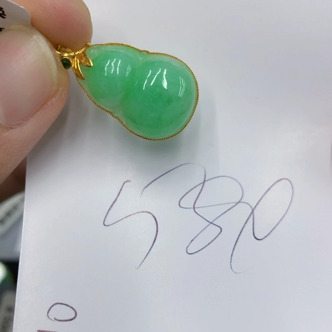 翡翠颈饰18K金镶嵌翡翠