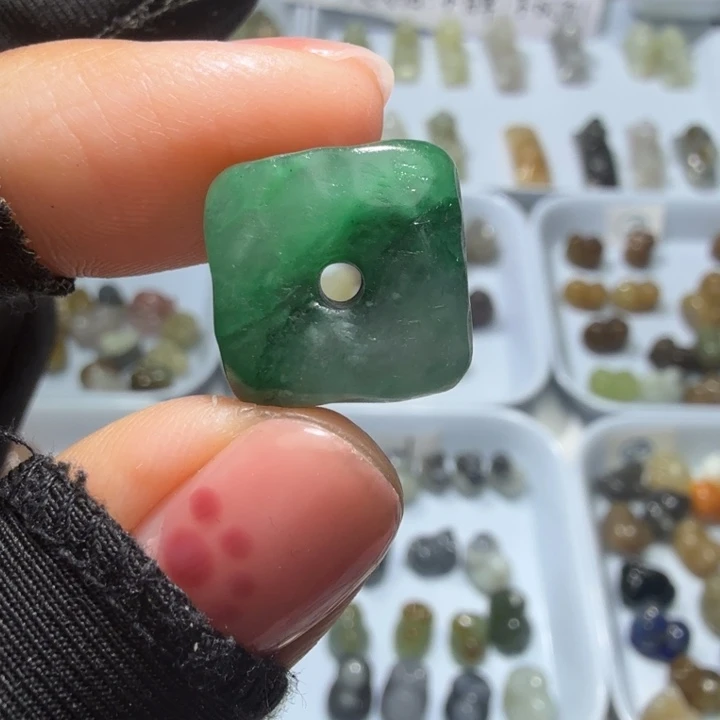 和田玉未镶嵌珠宝奇石