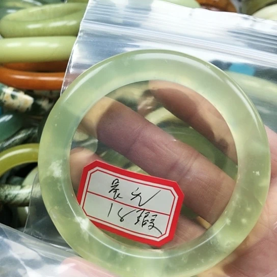 蛇纹石玉手镯未镶嵌晨*
