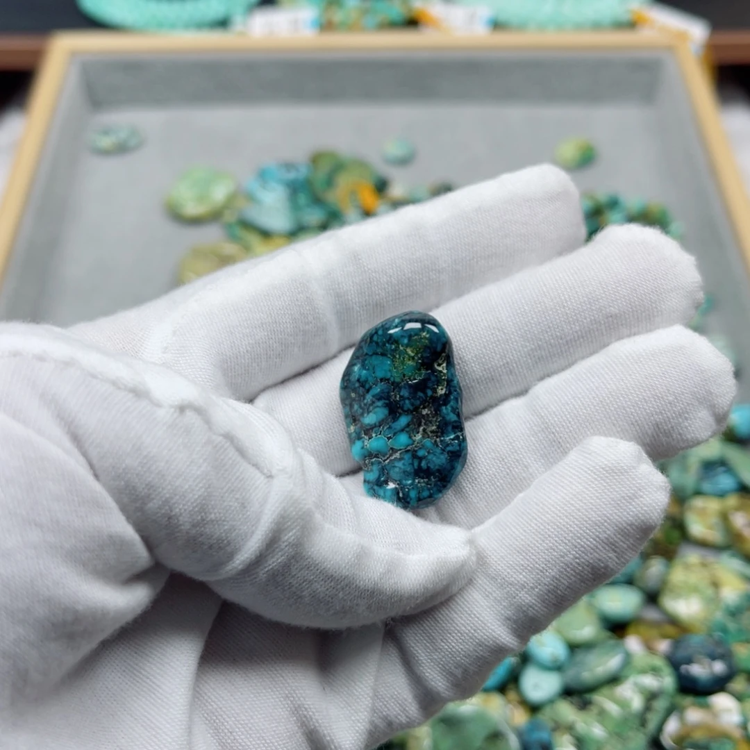 绿松石未镶嵌挂件