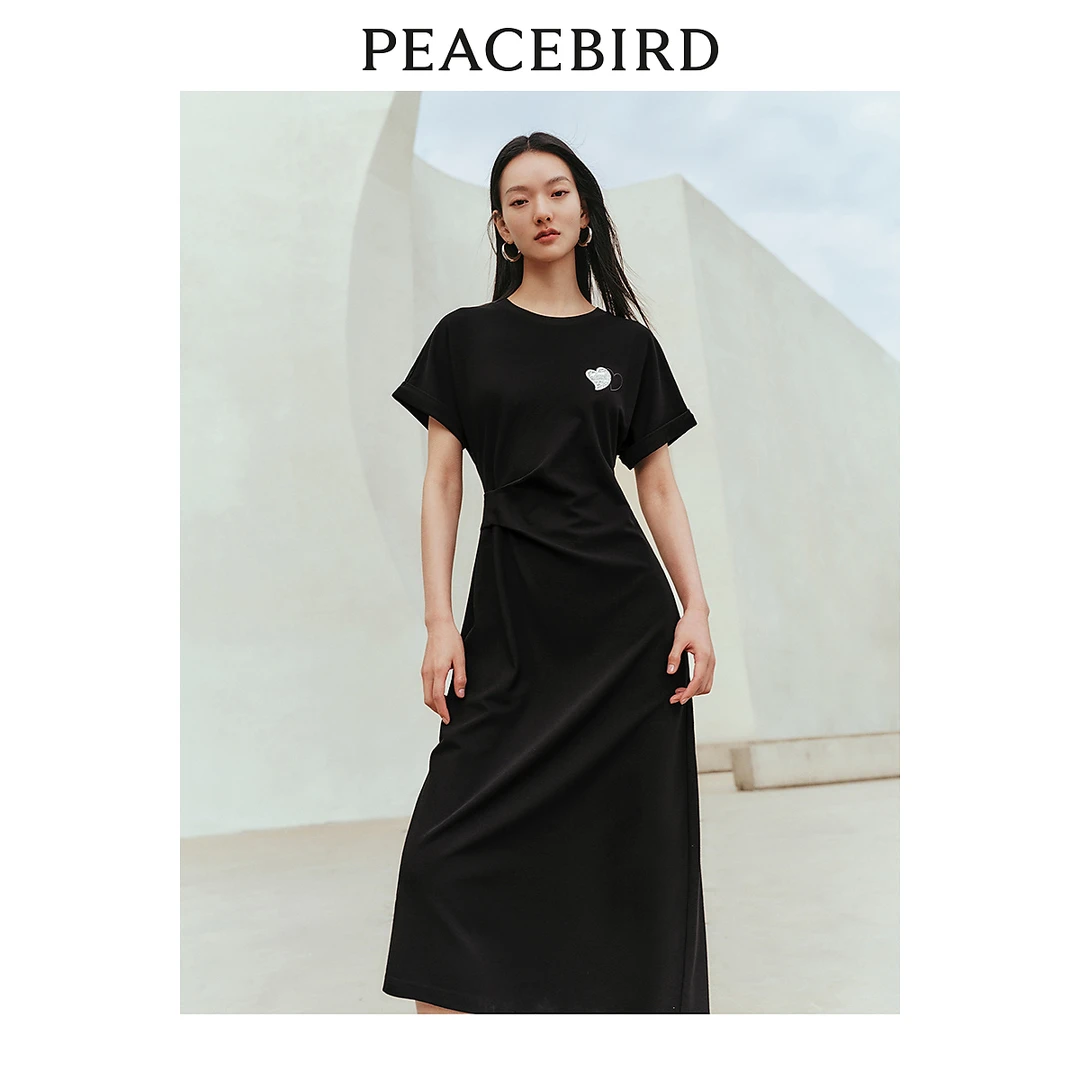 太平鸟【黑色显瘦】收腰针织连衣裙通勤极简时尚休闲A8FAE2M08