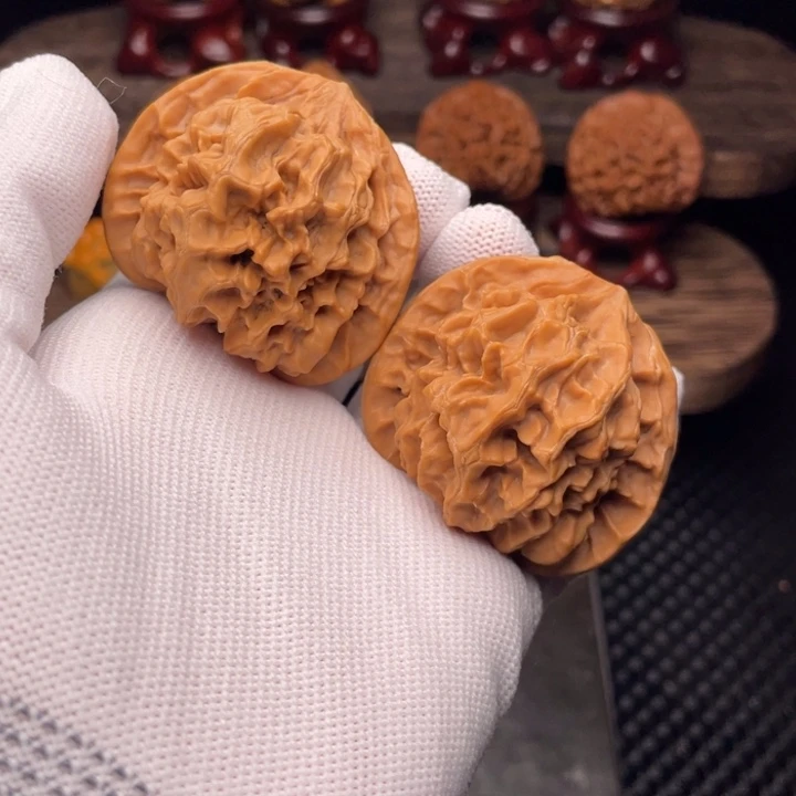 十****文玩核桃把件秦岭帝王官帽45福利