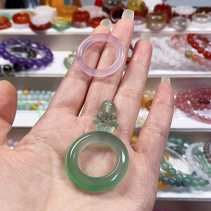 ****⁷玛瑙/玉髓未镶嵌颈饰