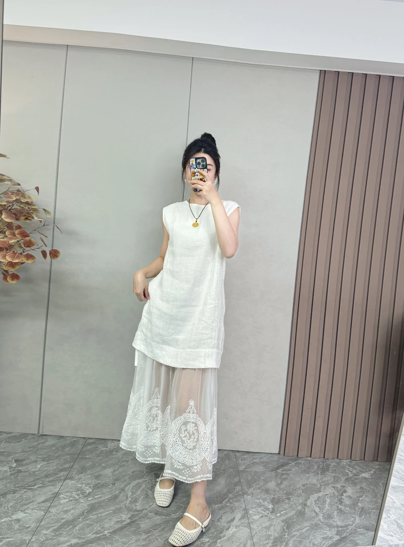 YKS欧货无袖拼接蕾丝亚麻背心长裙假两件韩版甜美连衣裙女251039