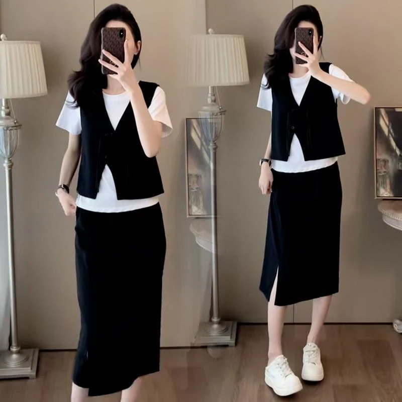 女装套装轻奢高级感女人味2025夏季新款短袖T恤马甲开叉裙三件套